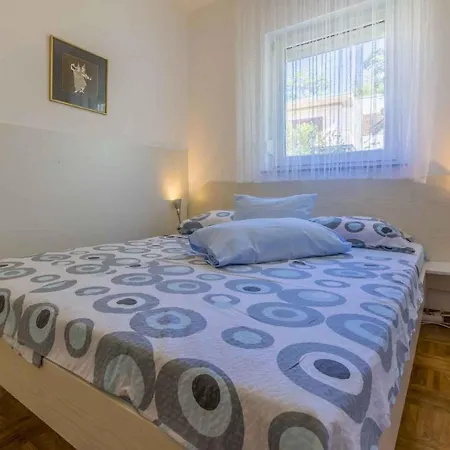 Apartment One-bedroom In Crikvenica Xi Dramalj