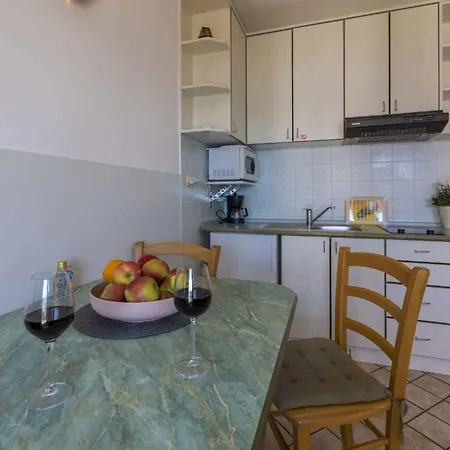 One-bedroom In Crikvenica Xi *