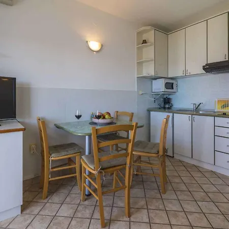 One-bedroom In Crikvenica Xi